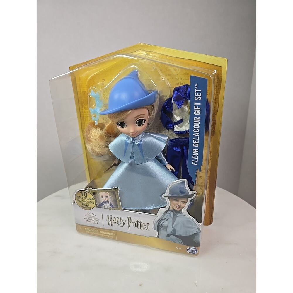 Harry Potter, 8-inch Fleur Delacour 10-piece Doll Gift Set with 2 Outfits